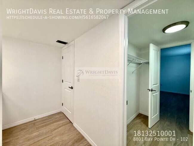 Building Photo - 8801 Bay Pointe Dr