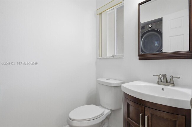 Building Photo - 17530 SW 139th Ct