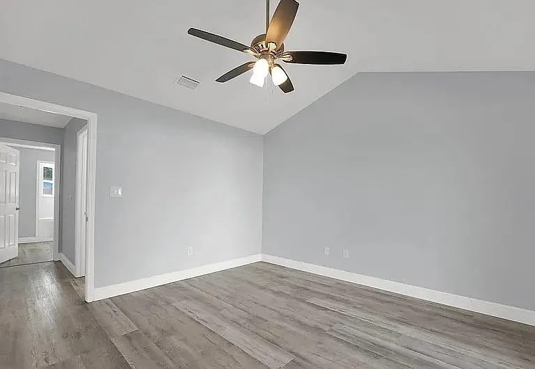 Building Photo - 104 Oleander Cir