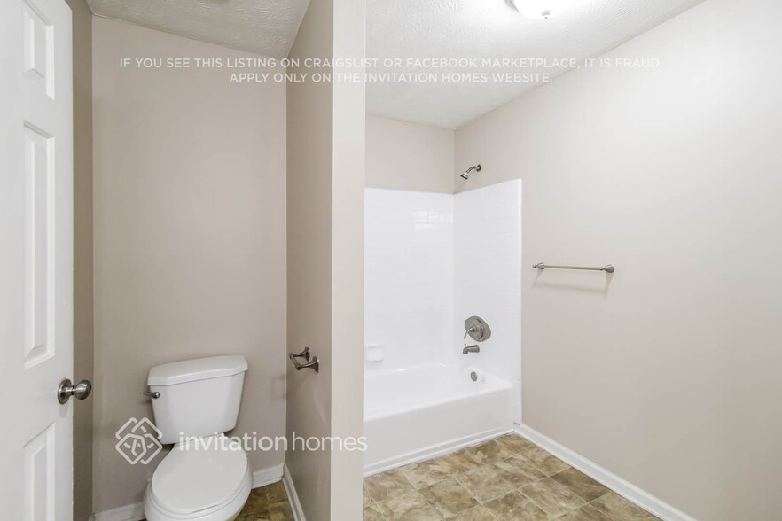 Building Photo - 1740 Meadowchase Ct