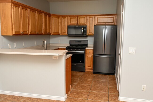 Building Photo - 487 W 1490 N