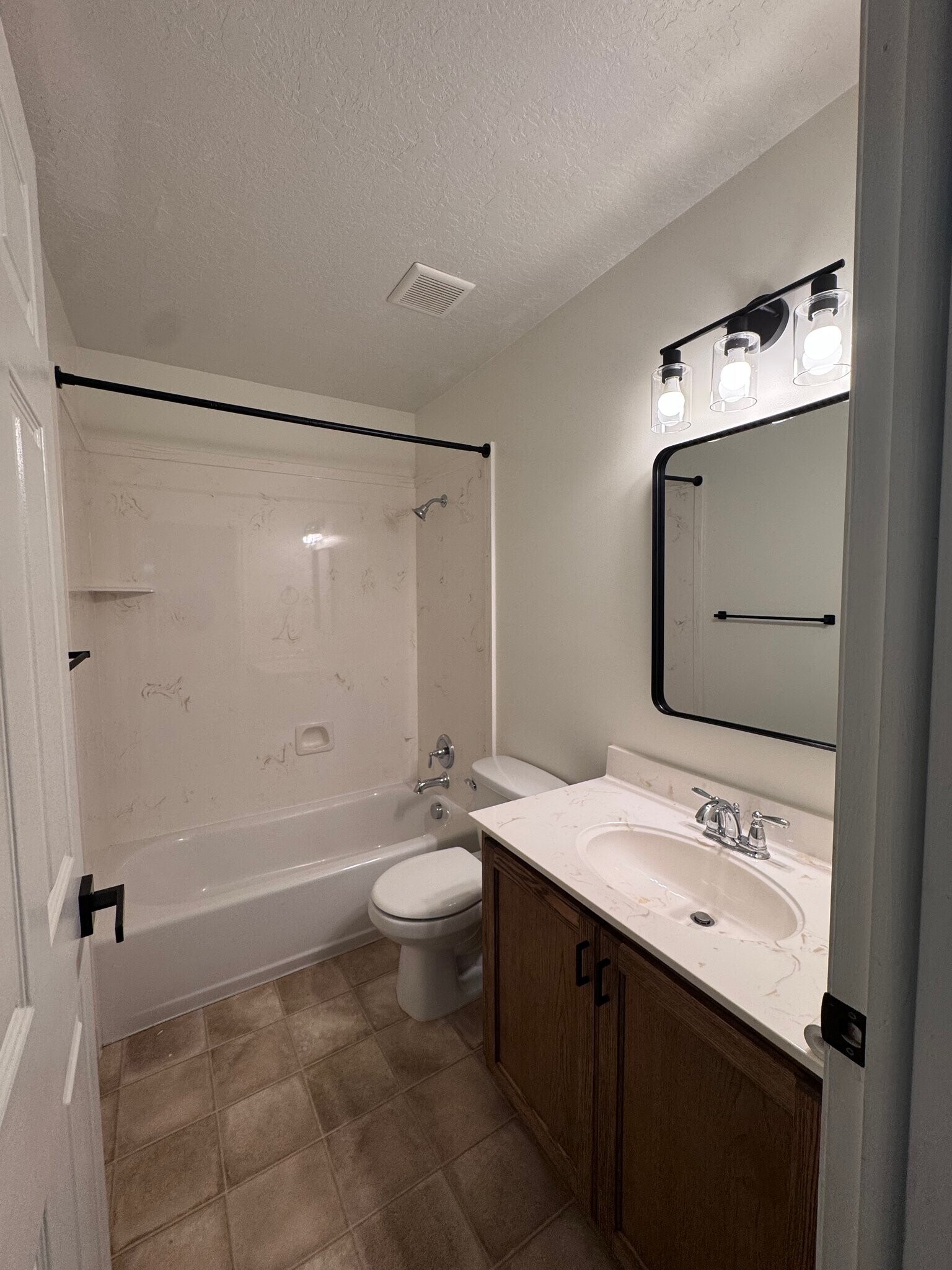 Building Photo - 580 N Allanwood Pl