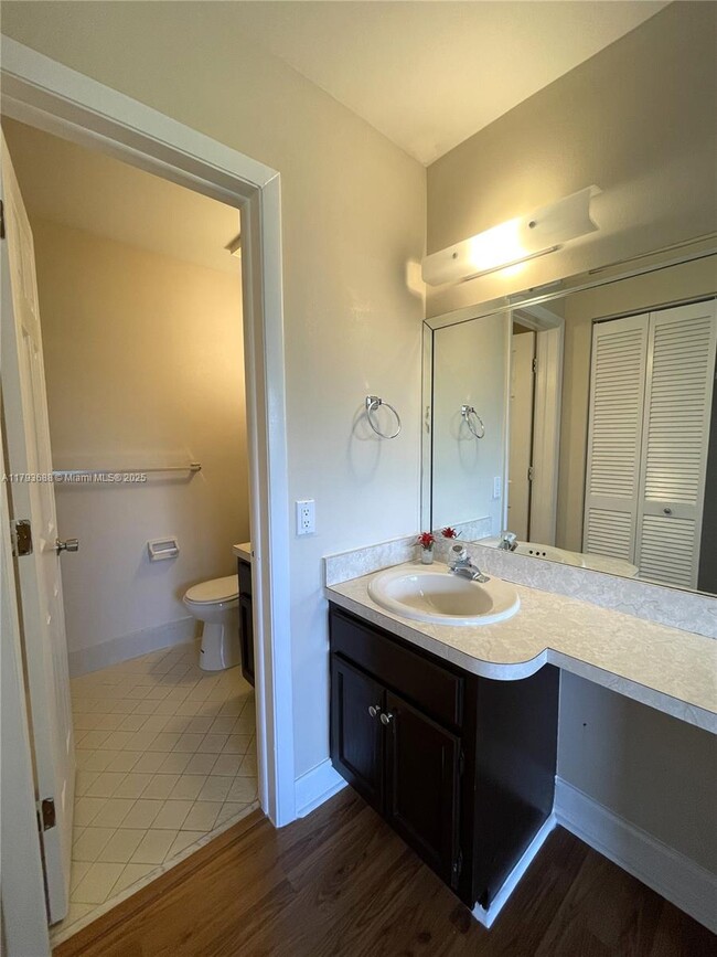 Building Photo - 11453 NW 39th Ct