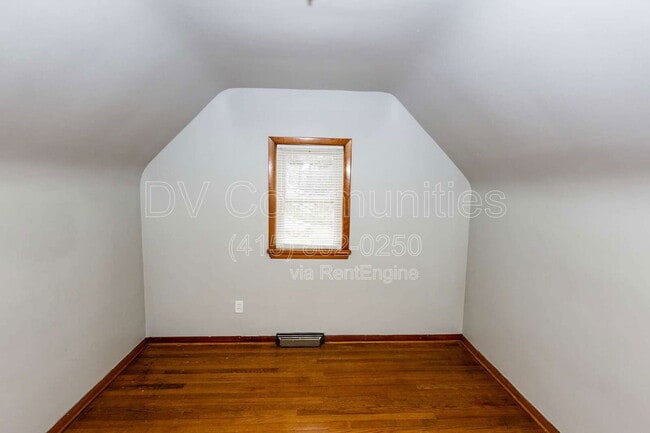 Building Photo - 312 E 317th St