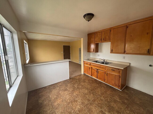 Building Photo - 8866 Wall St