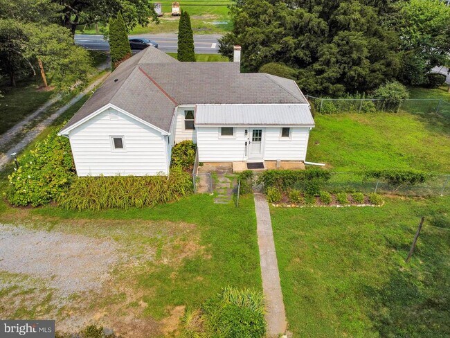 Building Photo - 40 Reeceville Rd