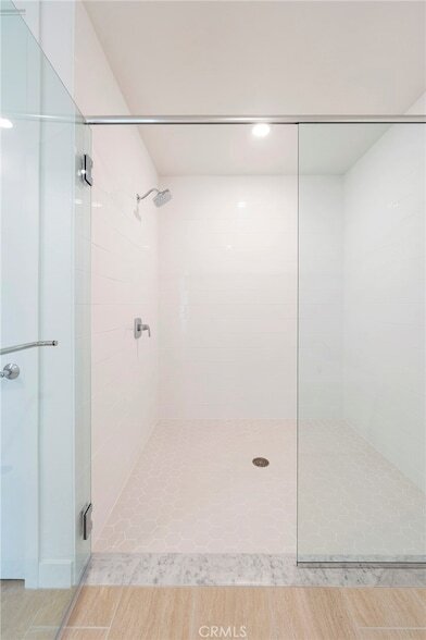 Building Photo - 3211 Rivington