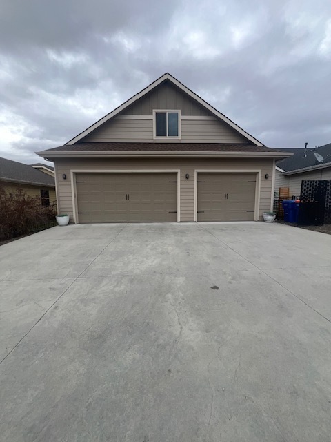 Building Photo - 4 Bed 2.5 Bath in Boise!