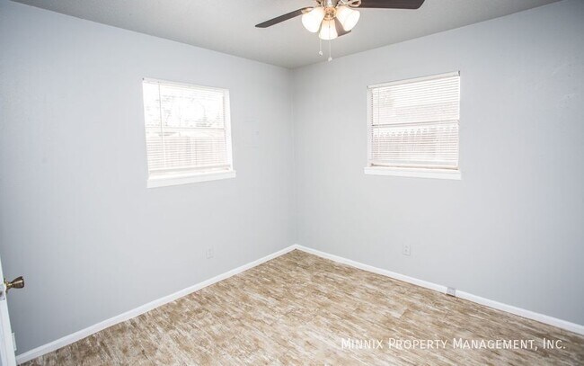 Building Photo - 3104 Ave. N-