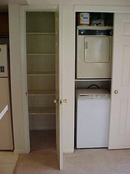 Building Photo - 4883 White Rock Cir