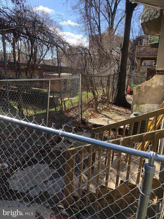 Building Photo - 1725 N 23rd St