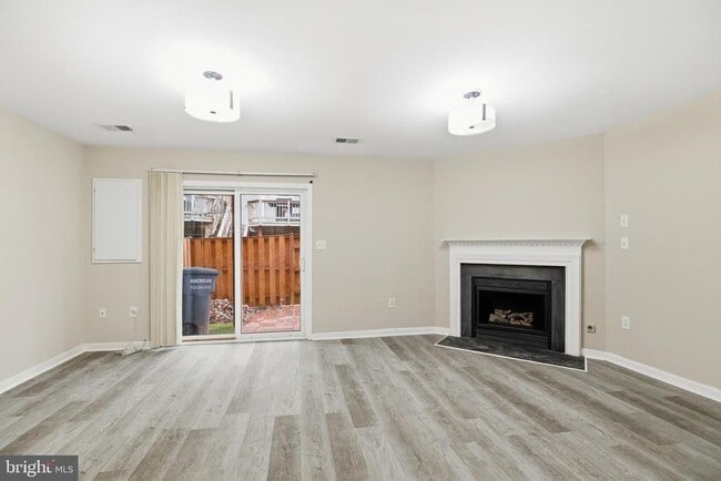 Building Photo - 14319 Legend Glen Ct