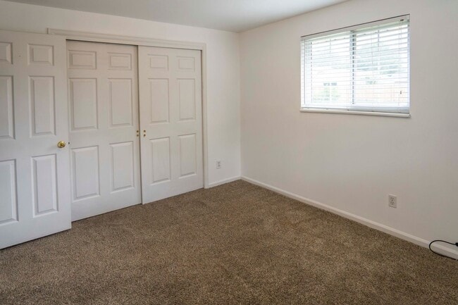 Building Photo - Spacious 3BR Duplex in Lakewood