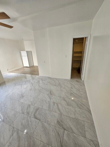 Building Photo - 7108 13th Ave