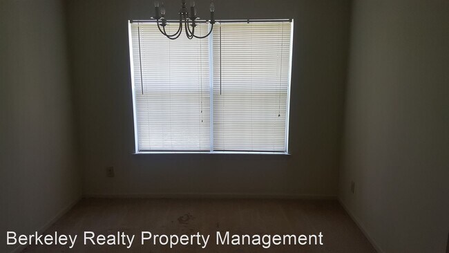 Building Photo - 2 br, 2.5 bath House - 12742 Daybreak Cir.