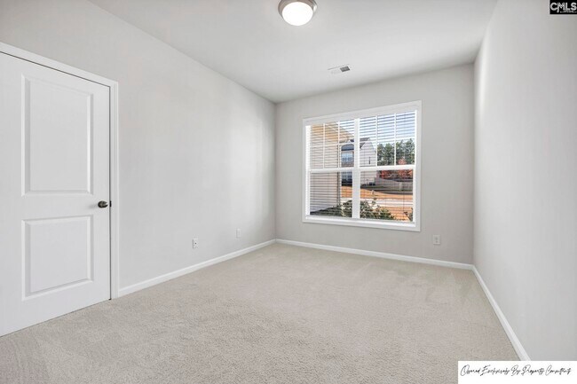 Building Photo - 741 Spring Cress Dr