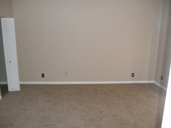 Building Photo - Waterview Estates