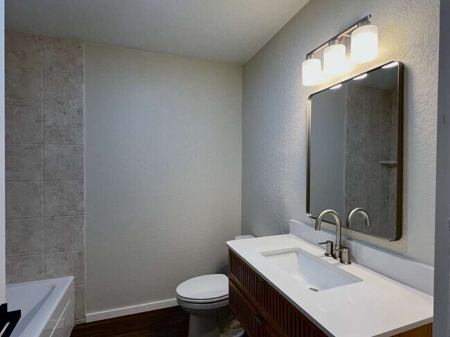 Building Photo - 3615 Electra Dr