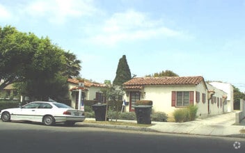 Building Photo - 2665-2667 32nd St