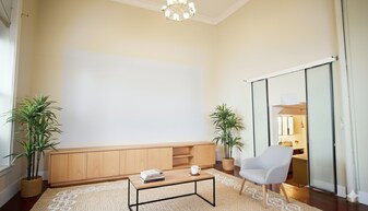 Building Photo - 124 Almy St