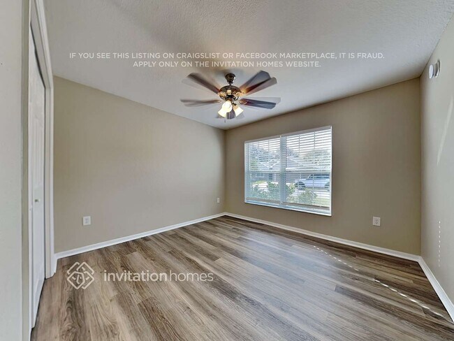 Building Photo - 4518 Fairway Oaks Dr