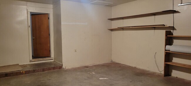 Building Photo - LARGE BRICK HOME CORNER LOT