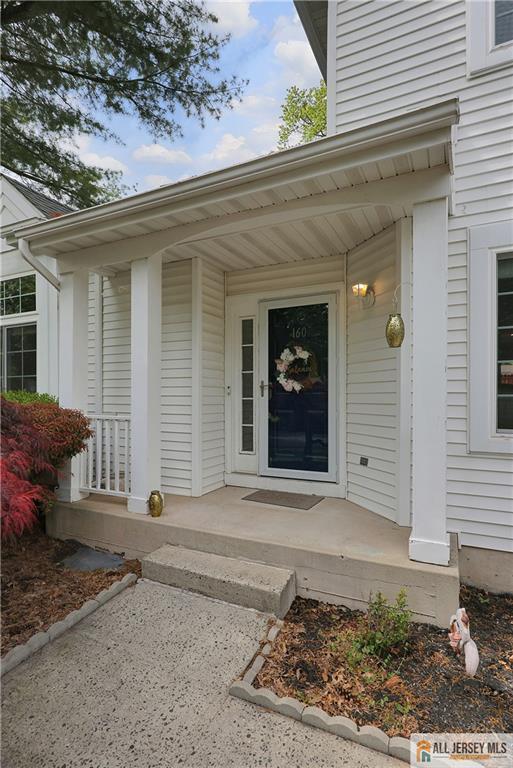 Building Photo - 160 Buttonwood Dr