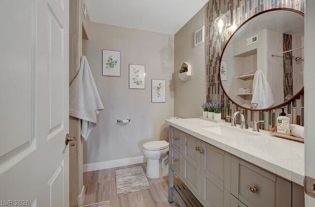 Building Photo - 7885 W Flamingo Rd