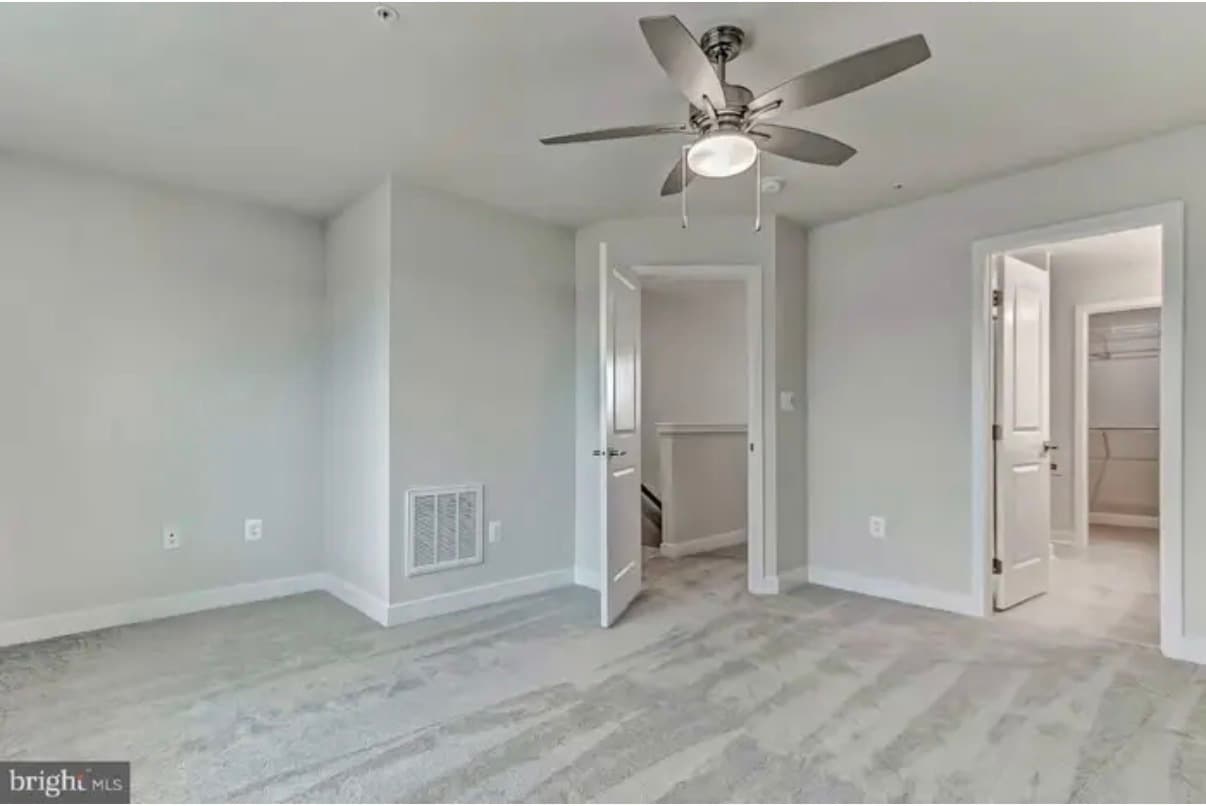 Building Photo - 2820 Arts Vista Blvd