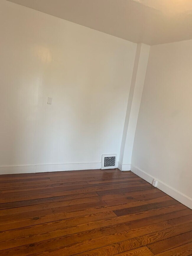 Building Photo - 30 N Belvidere Ave