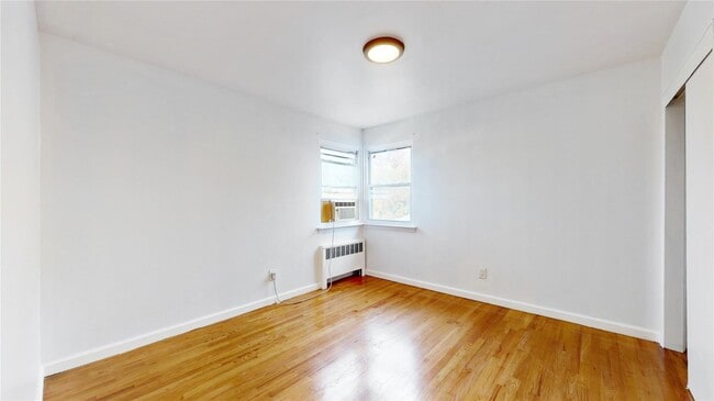 Building Photo - 37 Waring Pl