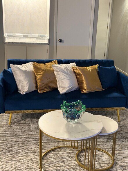 Building Photo - 1072 Maywood Ln