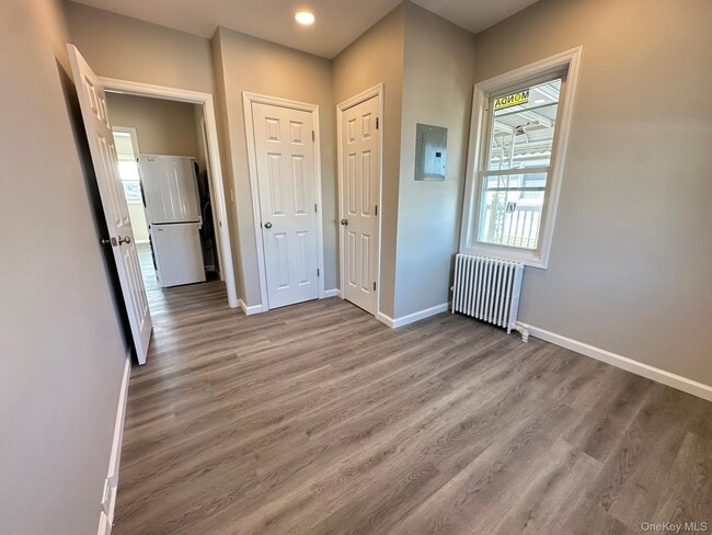 Building Photo - 149 W Market St