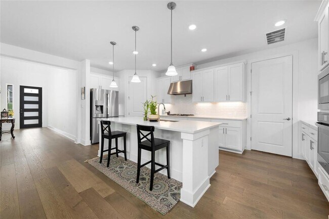 Building Photo - 5708 Navajo Draw Ln