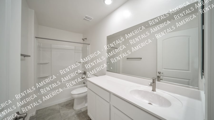 Building Photo - 7936 S Golden Bell Dr