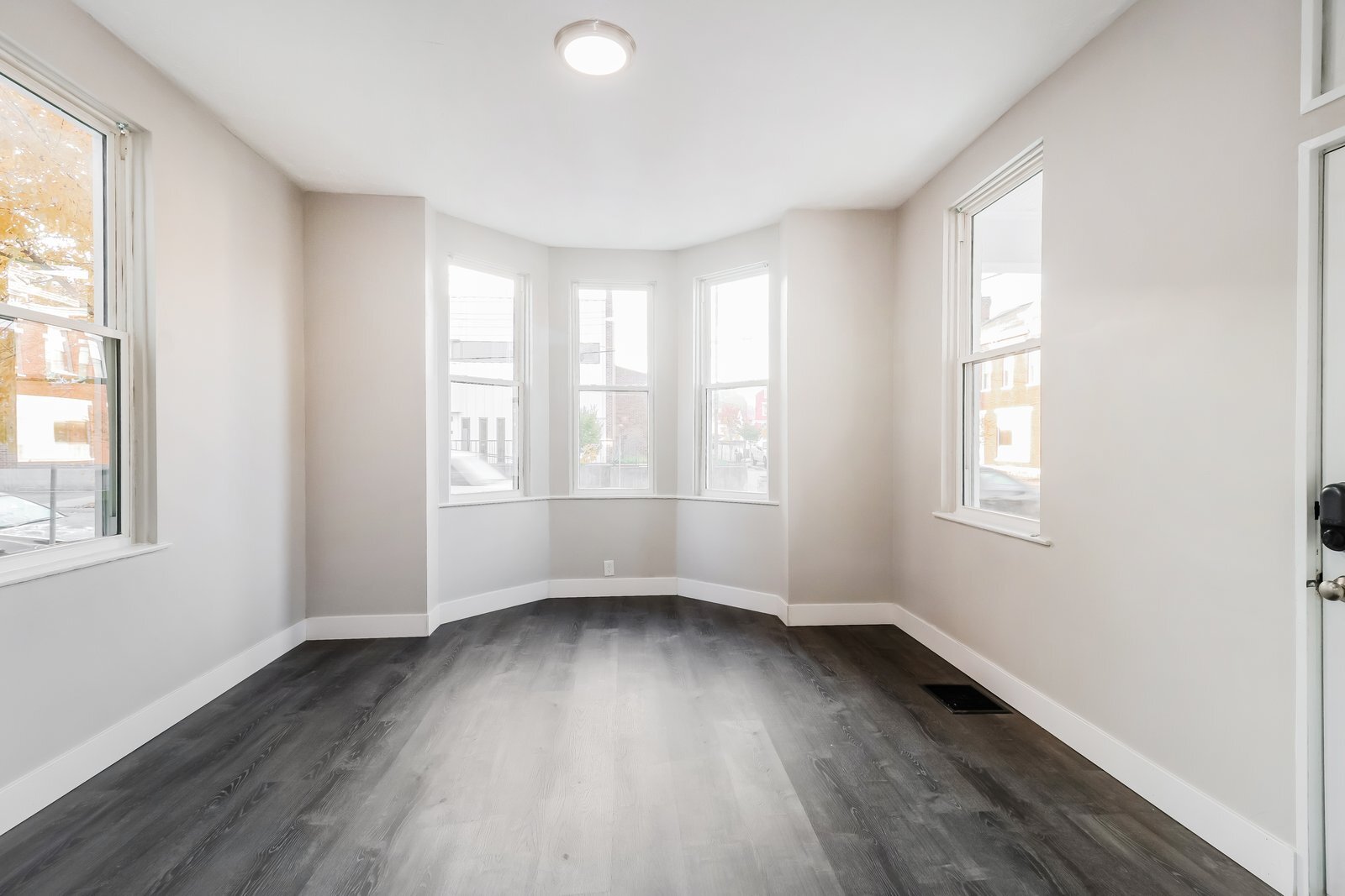 Building Photo - 939 Patterson St