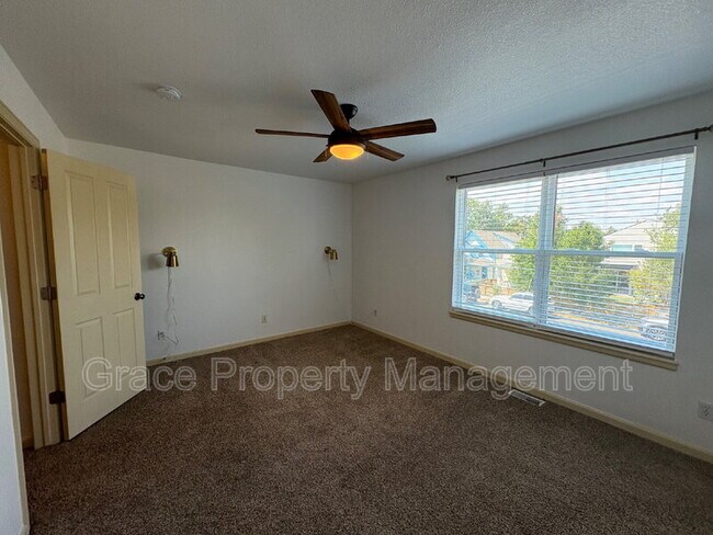 Building Photo - 352 Galapago St
