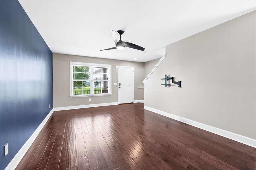 Building Photo - 1840 Riverbirch Ln