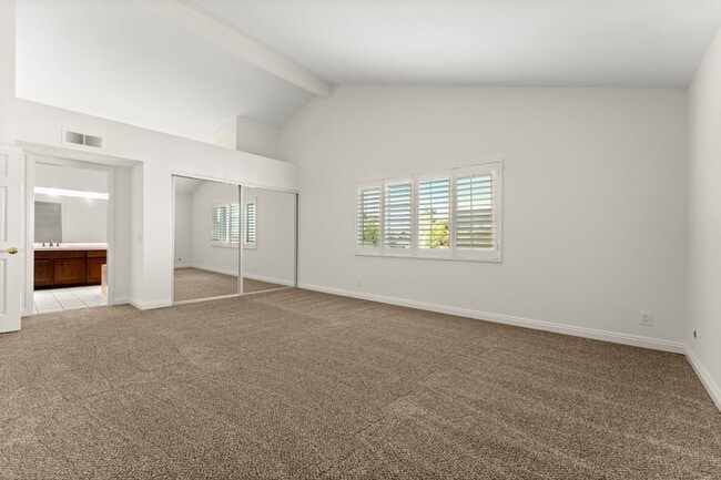 Building Photo - 4/Bed, 3/Bath YL Travis Ranch Home w/Pool & Spa