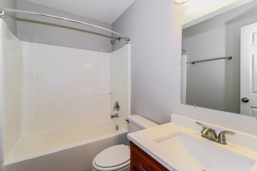 Building Photo - 5123 Summer Mist Cove