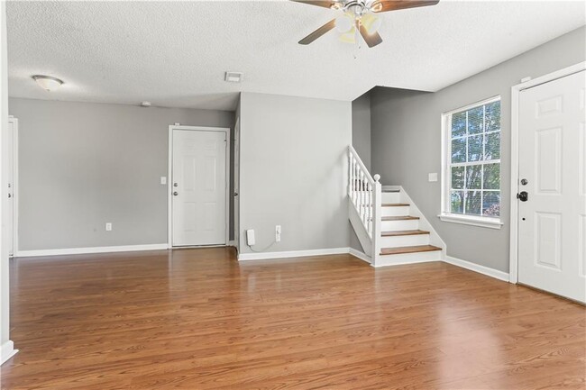 Building Photo - 3141 W Point Cir