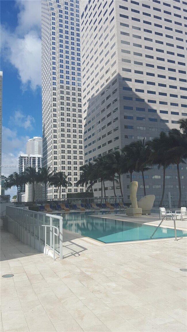 Building Photo - 335 S Biscayne Blvd