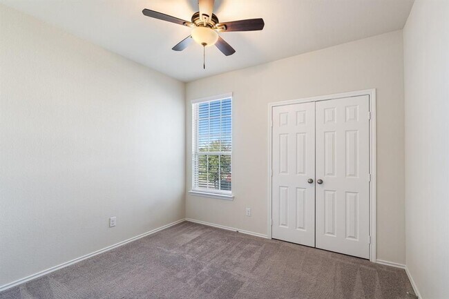 Building Photo - 3235 Longleaf Meadows Dr