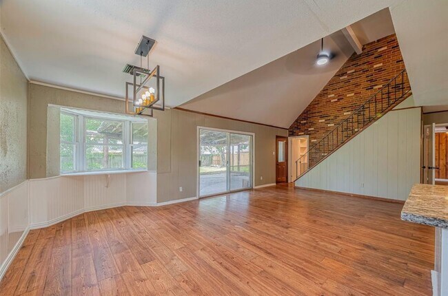 Building Photo - 10902 Sagevale Ln