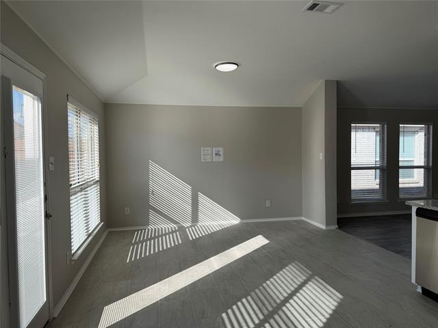 Building Photo - 220 Bonsai Dr