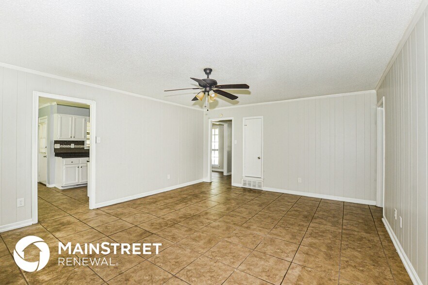 Building Photo - 6816 Birch Run Ln
