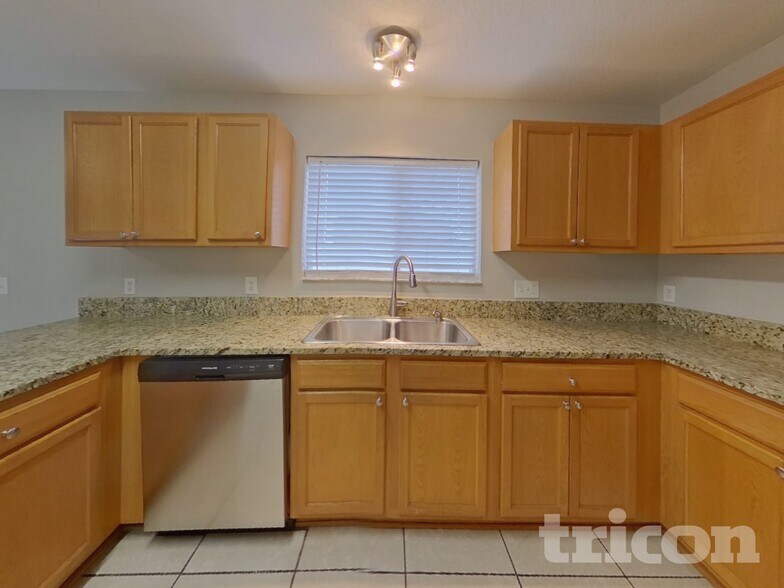 Building Photo - 4621 Ross Lanier Ln