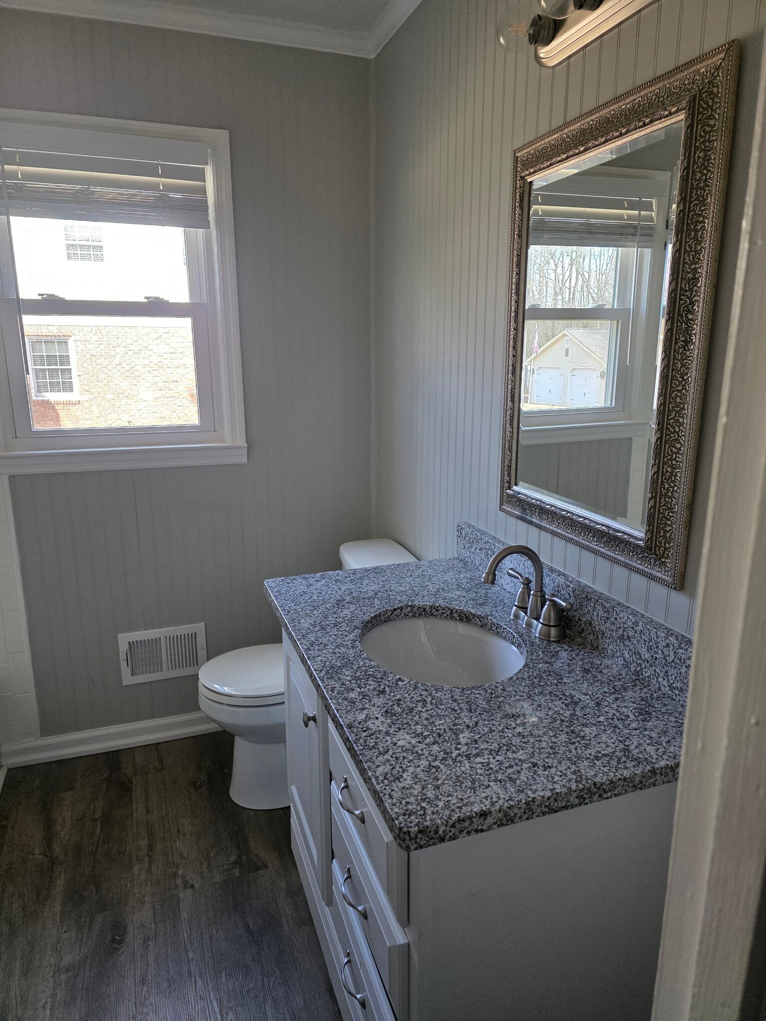 Guest Full Bath - 115 Windy Hill Ct