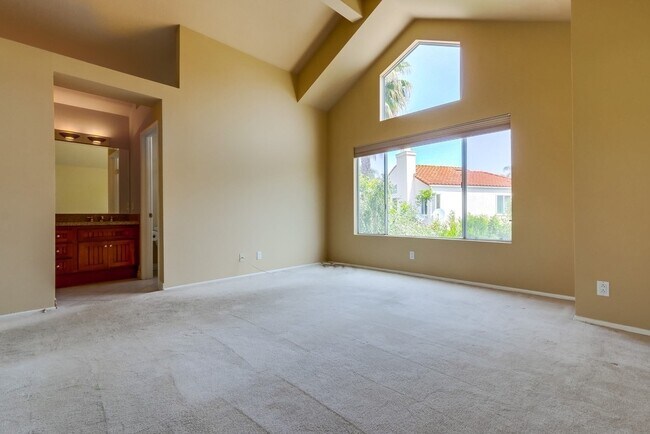 Building Photo - Lovely Home | Prime Westpark Location