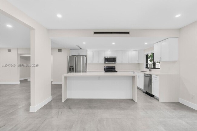 Building Photo - 345 Sarto Ave